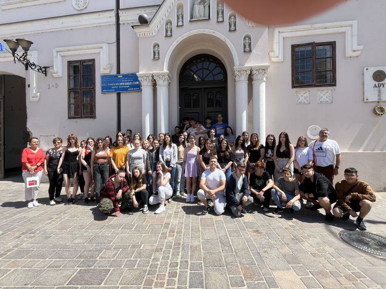 Debreceni diákok látogatták meg a 9.A osztályt
