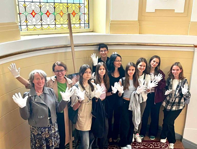 Un marș al comuniunii și înțelegerii: ÎMPREUNĂ - vorbitori de limba română, limba maghiară și limba semnelor